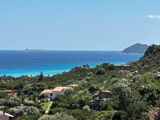 Vista panoramica sul mare dalla terrazza